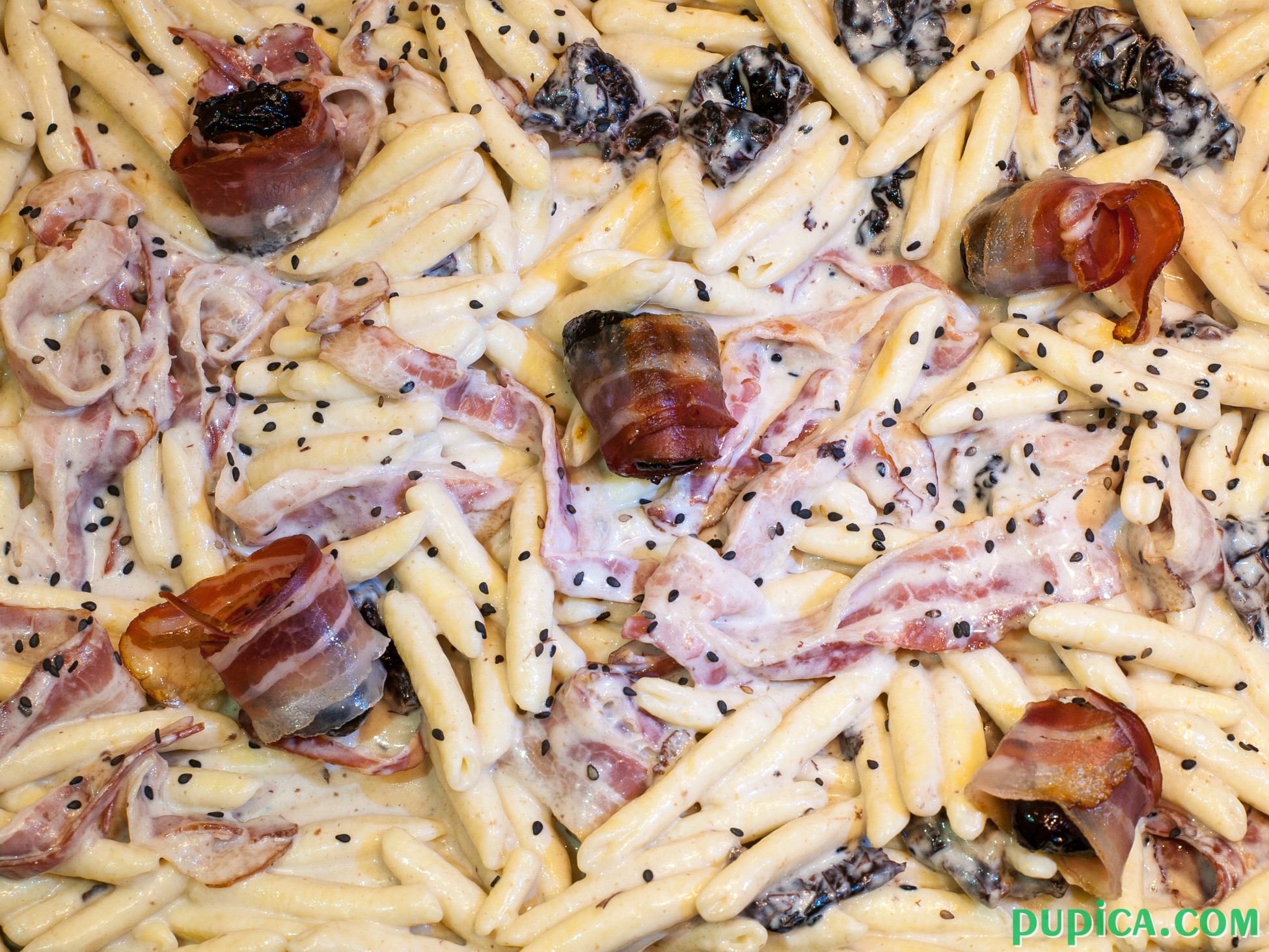 Creamy Pasta with Plums and Bacon