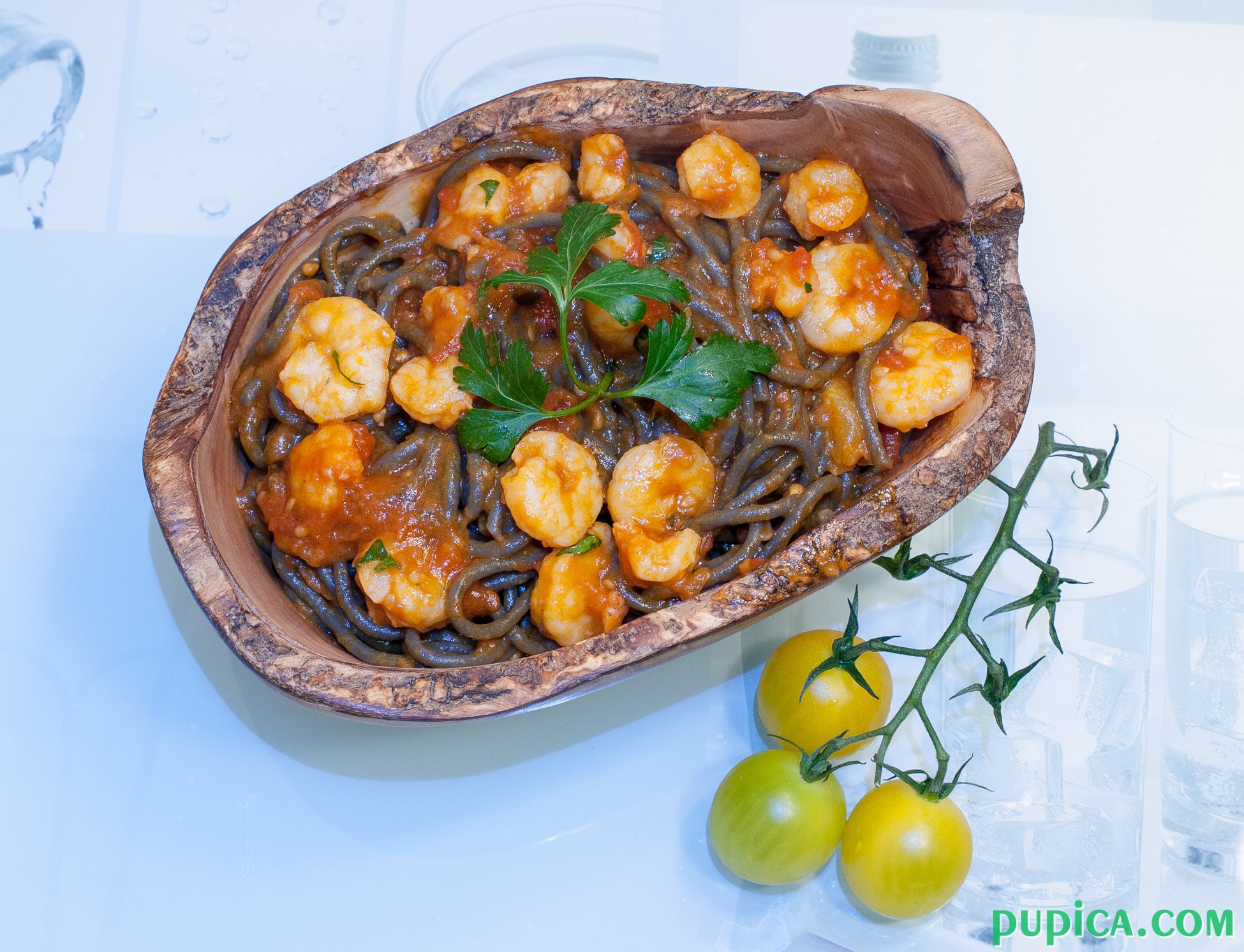 Pasta with Shrimps and Tomato sauce